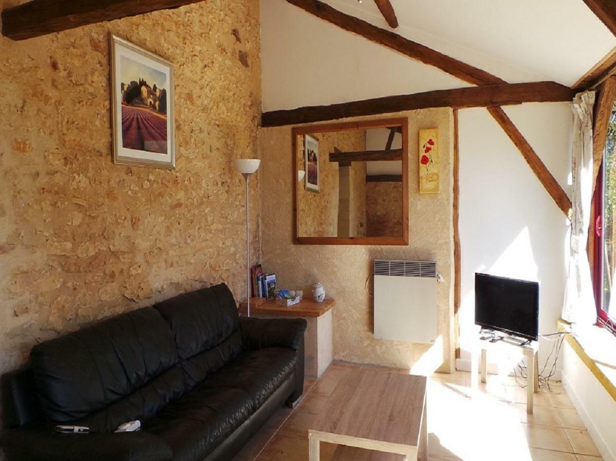 Les Coustilles Saint-Alvere Bagian luar foto
